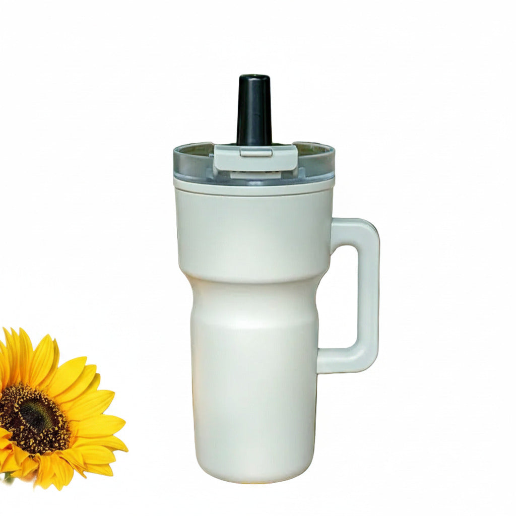 730ml car tumbler straw lid close-up
